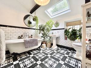 Photo 25- click for photo gallery